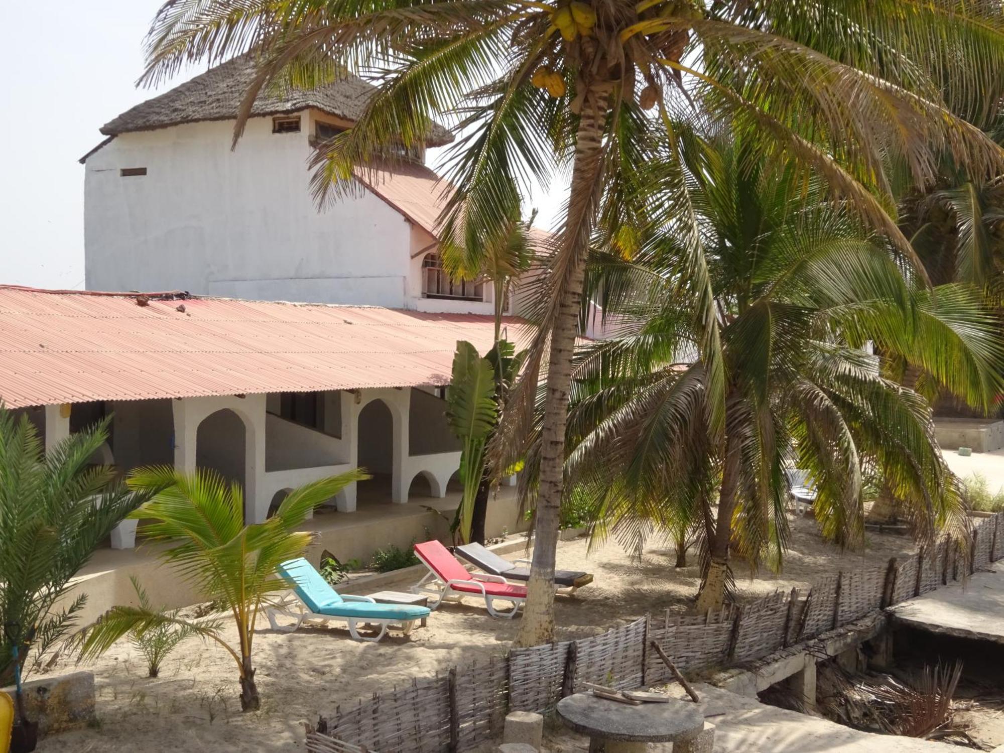 Hotel Du Bar De La Mer Cap Skirring Kabrousse 外观 照片