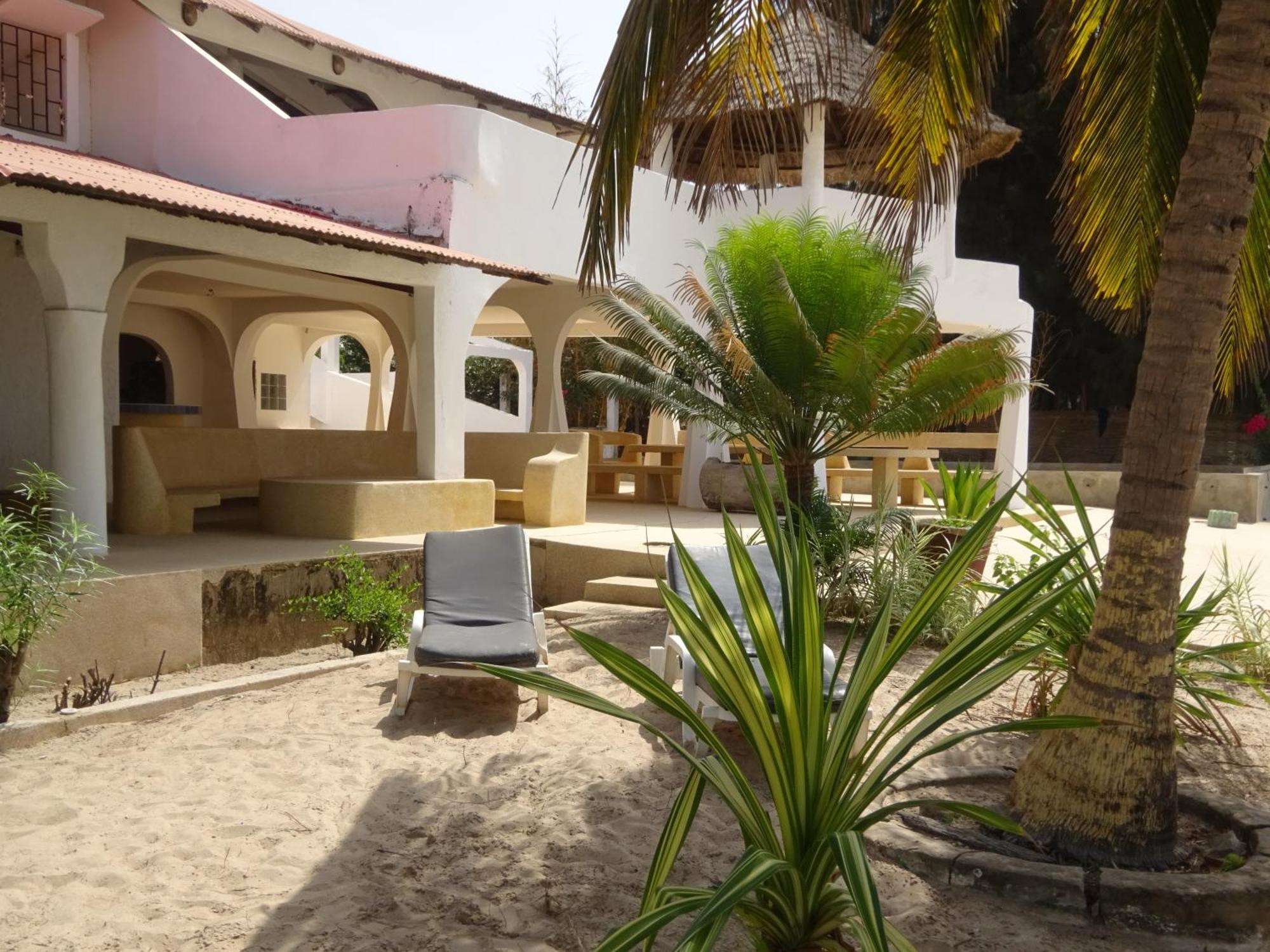 Hotel Du Bar De La Mer Cap Skirring Kabrousse 外观 照片