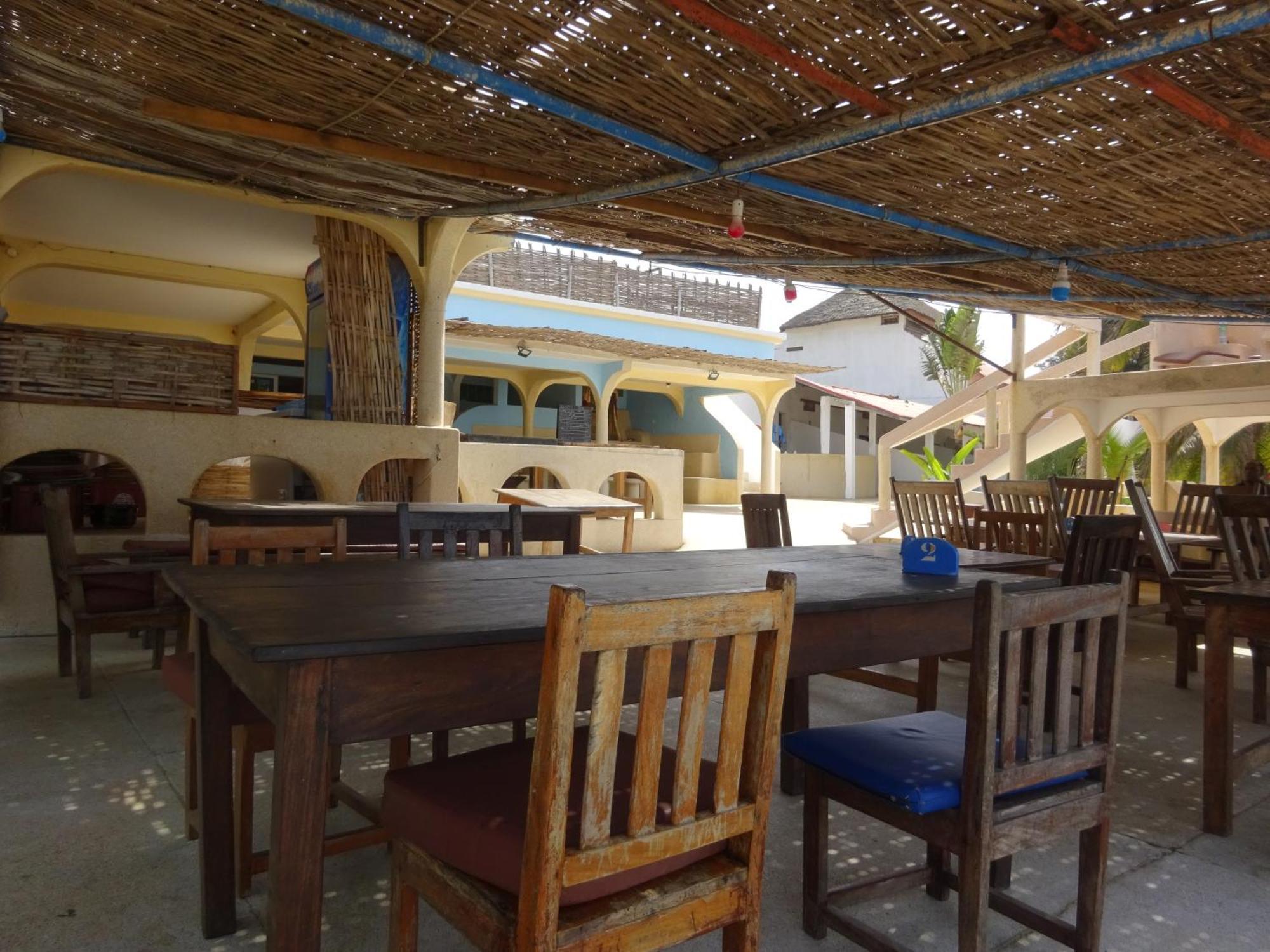 Hotel Du Bar De La Mer Cap Skirring Kabrousse 外观 照片