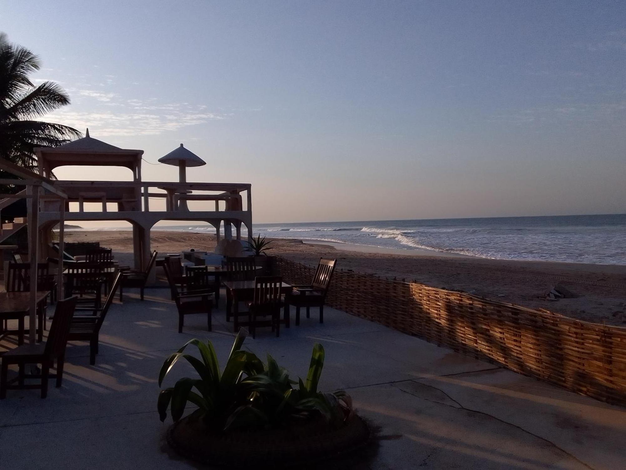 Hotel Du Bar De La Mer Cap Skirring Kabrousse 外观 照片